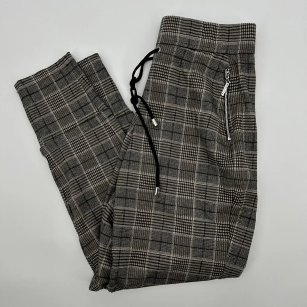 N/A smart casual
